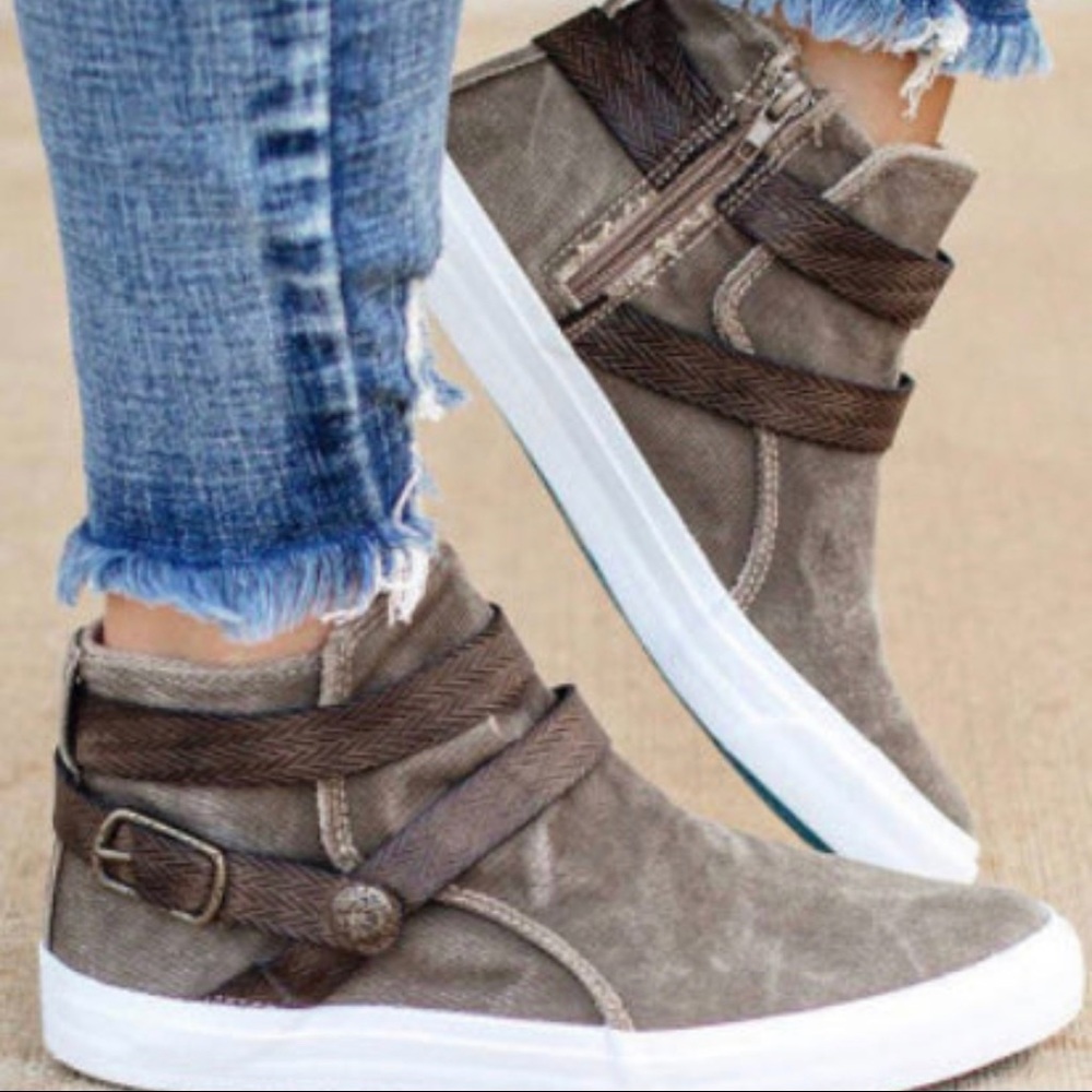 Canvas Bootie